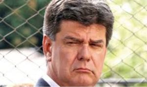 Convencionales azules aprietan a Efraín Alegre por nueva convención