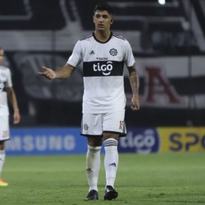 Expreso demandas: FIFA y APF piden de nuevo al Olimpia que se ponga al día