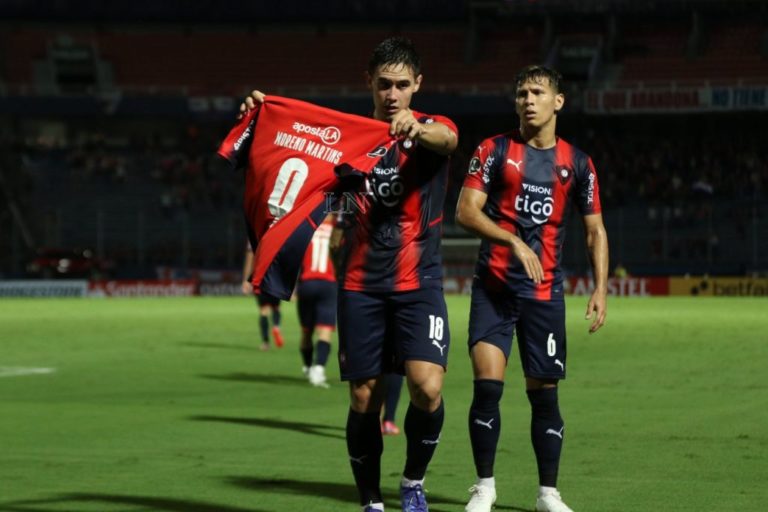 Al goleador cerrista no le gusta que le pregunten por la “cena”