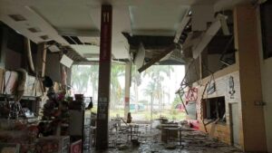 (VIDEO) Explosión en terminal terrestre de Ecuador obliga a evacuación masiva