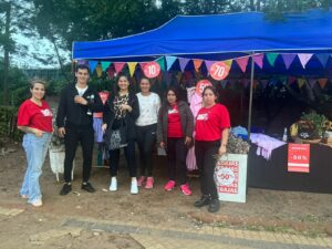 Presas realizan feria por día de la madre con apoyo de influencers