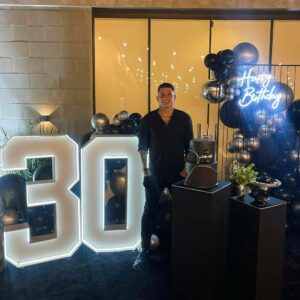 El cumple íntimo del pelotero Juan Manuel Iturbe