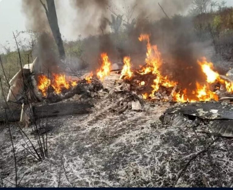 Cae avioneta en zona rural de rapailandia