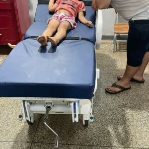 Niña tragó una moneda y bomberos la salvaron