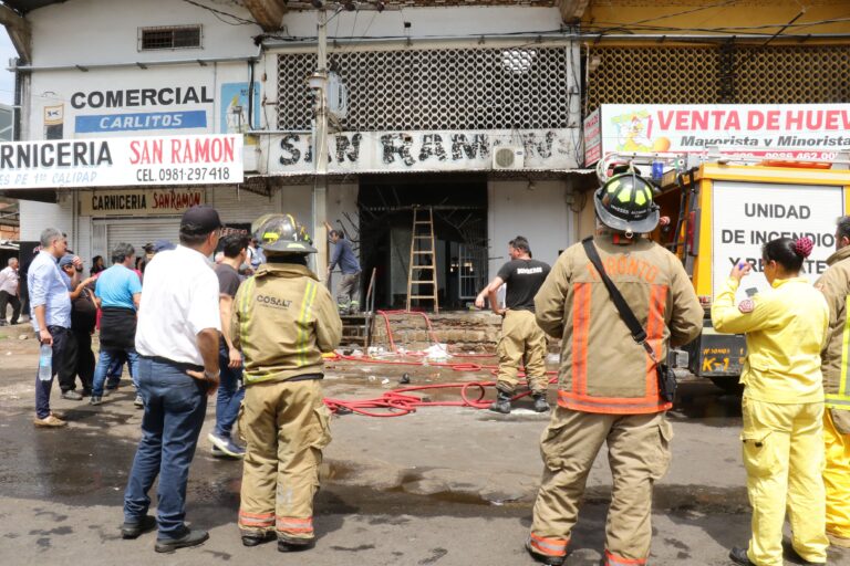 Reportan incendio en el Mercado de Abasto