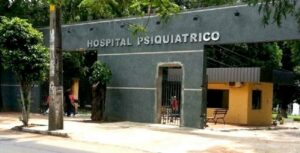 Saltan más casos de los horrores que se sufre en el Neuro: Paciente fue traslado a otro hospi y está en terapia