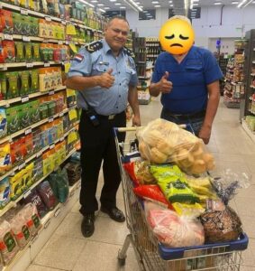 Poli salvó a karai que casi se tiró de un edificio