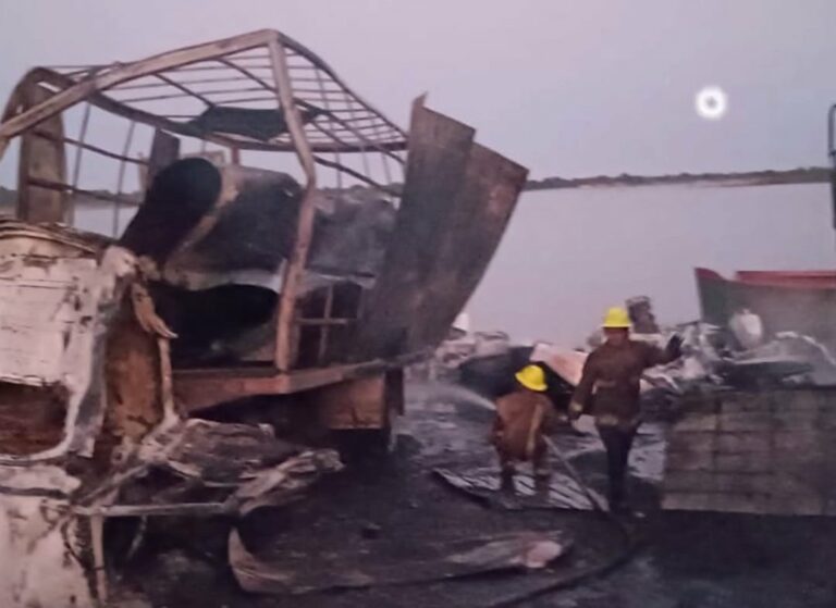 Explosión en Alberdi deja dos fallecidos