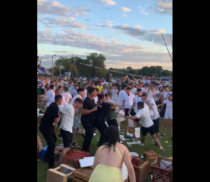 (VIDEO): Moquete en San Ber en las primeras horas de este 2024