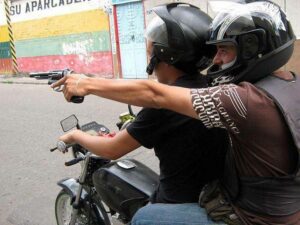 Guardia de seguridad fue baleado por motochorros