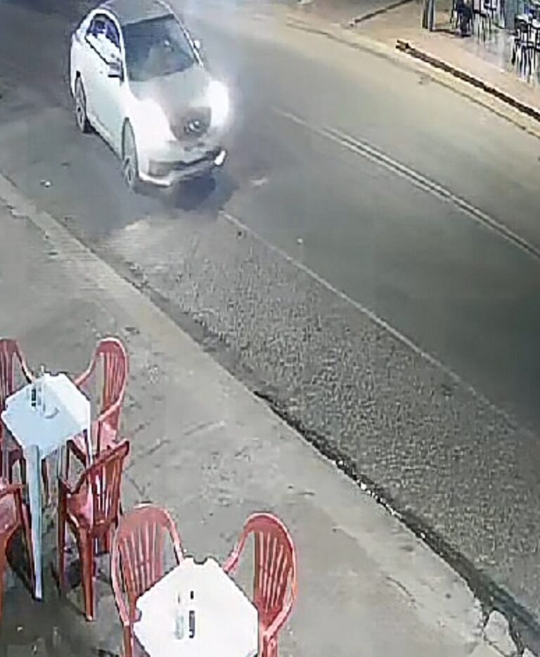 Escracharon a pareja que comió asadito y huyó sin pagar
