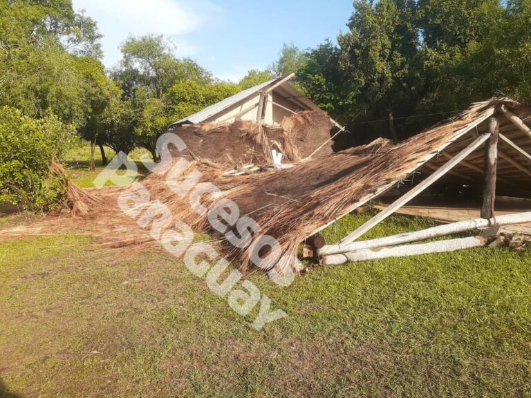 Entraron a protegerse de tiempo vai, quincho cayó sobre ellos y murieron dos personas
