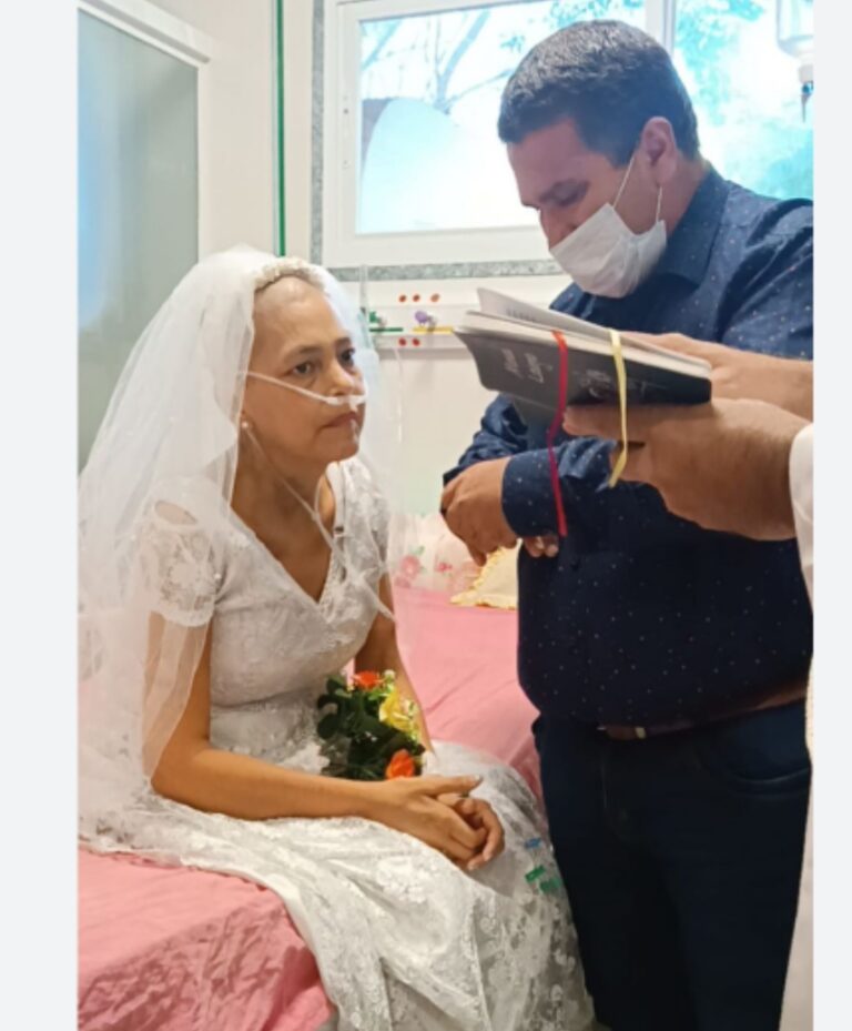 Falleció la doña con cáncer que hace poco se casó en el INCAN