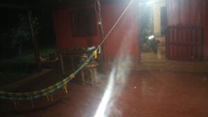 Familia tomaba tereré en la calle y asaltantes los agarraron de rehenes