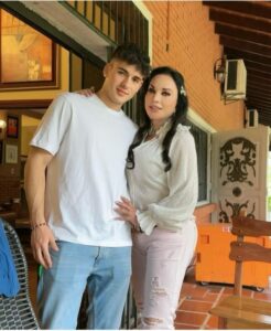 Zuni Castiñeira: “Tengo muchas nueras”