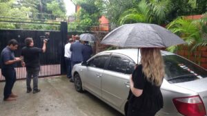 (VIDEO). Un juez llegó a una propiedad de Ñemby ocupada por el intendente Tomás Olmedo