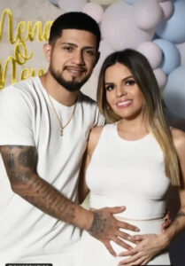 Nació bebé de doña de Chico Díaz, ¿y el papá?