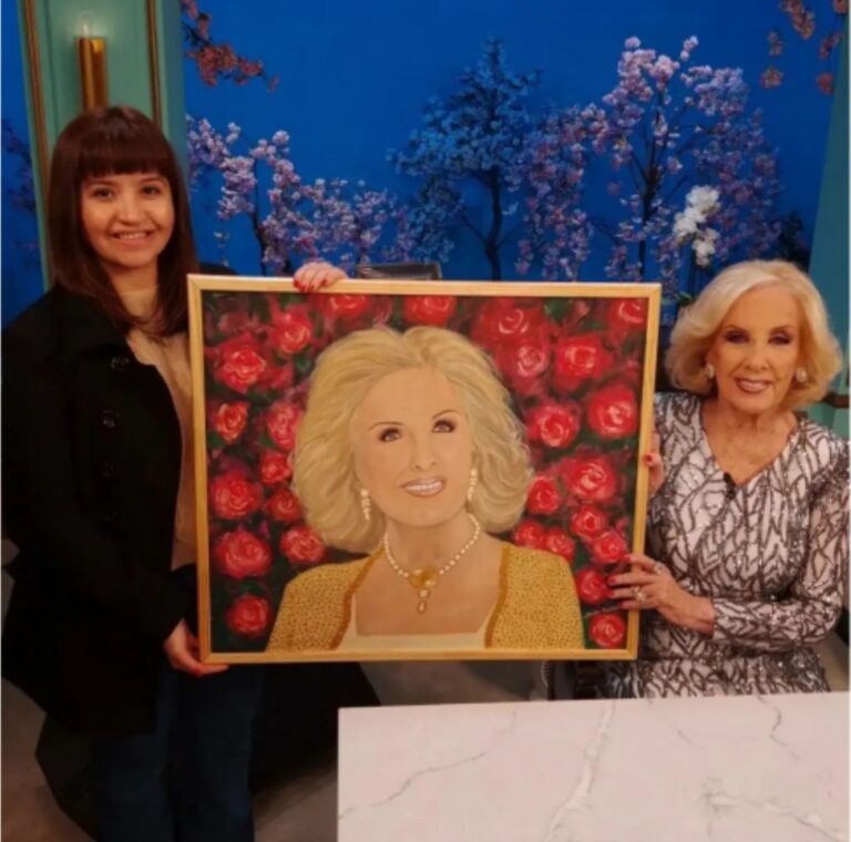 Mirtha Legrand recibió regalo de una paraguaya