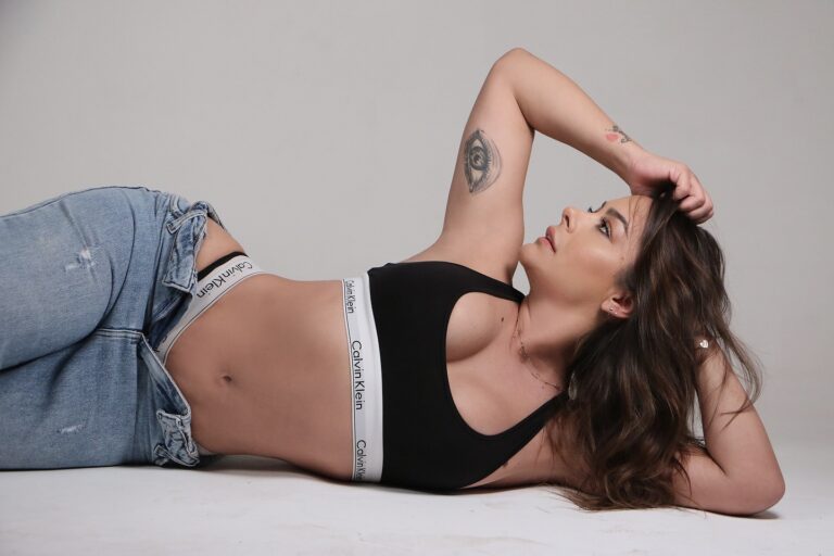 ¡Cierren todo! ¡Ahora Larissa Riquelme busca semen a toda costa!