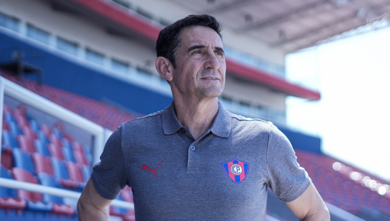 Murió papá del técnico de Cerro y rajó a España