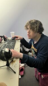 (VIDEO) ¡Impresionante! ¡Youtuber se mantuvo despierto 12 días y casi se muere en el intento!