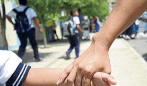 Secuestran a niño de 5 años de camino a la escuela y piden rescate