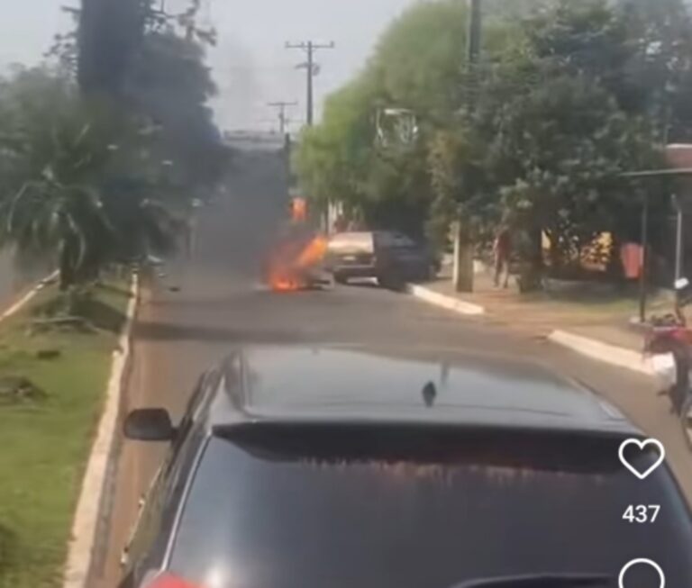 Reportan asalto y persecución que acabó en accidente