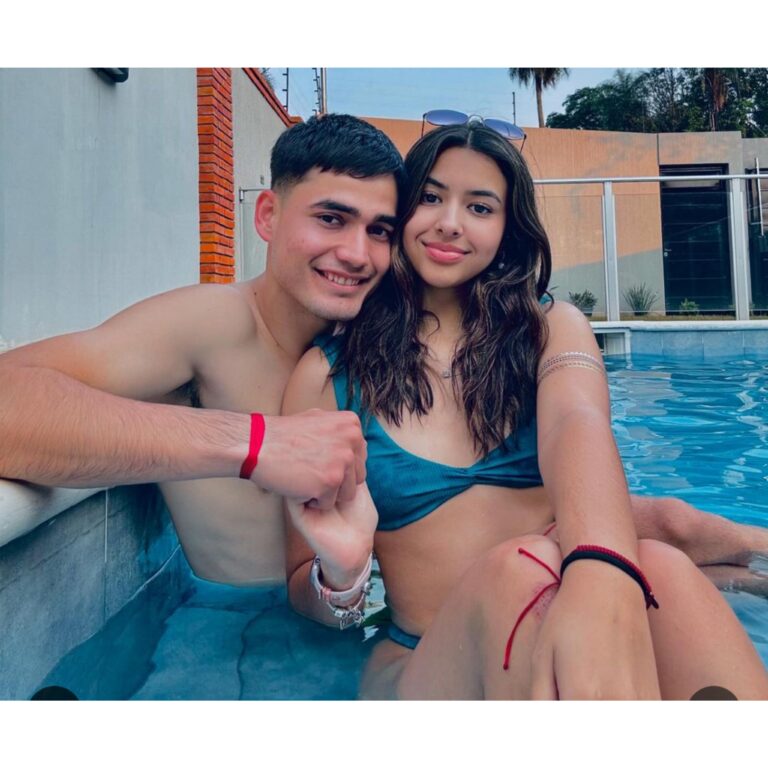 Novia de Wilder Viera presumió pileteada romántica