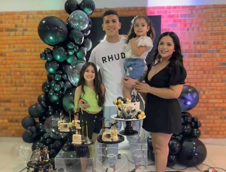 Popular / El arquero albirró Rodrigo Morínigo celebró a lo grande su cumple
