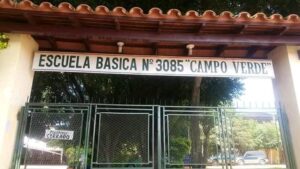 Varios alumnos tumbados a causa de una bacteria en Capiatá: Suspendieron clases presenciales