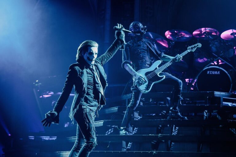 ¿Estás de acuerdo? ¡Grupo de rock prohíbe usar lelus en sus conciertos!