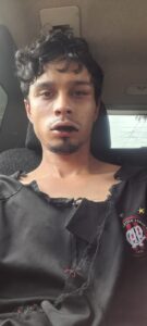 (VIDEO). Dos arrieros muelen a golpes a un indefenso mitakaria’y