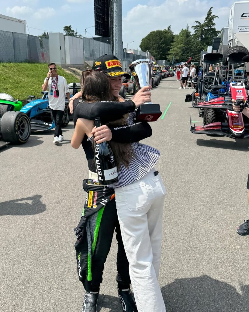 Popular / [GALERÍA] ¡Oky el amor! ¡Novia de Joshua Duerksen festejó su ...