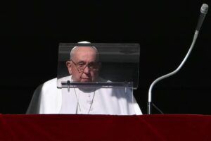 Papa pide que el “horror” del Holocausto no sea ni olvidado ni negado