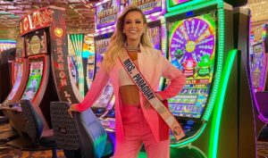 Sexy patronita de pelotero liberteño es nominada como favorita a ganar concurso de belleza en Las Vegas