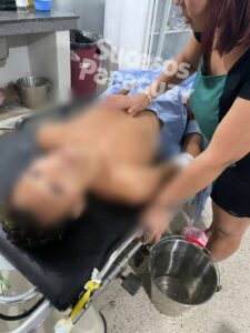 En confuso hecho apuñalan a un joven
