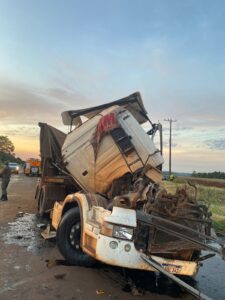 (Video) Choque vai de camionazos deja un fallecido y dos heridos en Itapúa