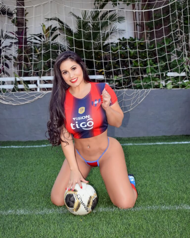 ¡Cuerona cerrista cumplió su apuesta tras el resultado del superclásico!