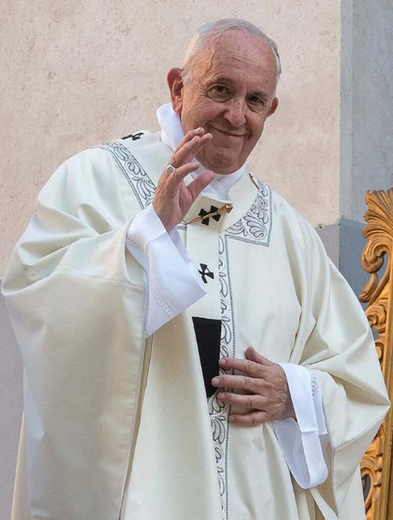Papa Francisco volvió a tener dos episodios de insuficiencia respiratoria