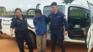 Detienen a hombre sospechoso de matar a puñaladas a su sobrino