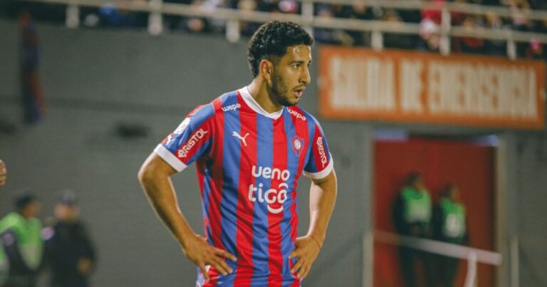 (VIDEO) Viralizan plagueo por penal fallido de Cecilio