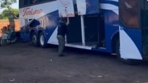 (VIDEO) Desbaratan red de empresa de turismo que usaba pasajeros para transportar “merca”