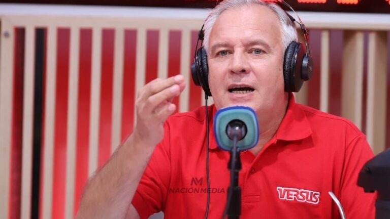 Los que no puedan ver por TV el partido de la albirró lo van a poder vivir por Versus en Youtube