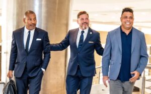 Con Ronaldo a la cabeza, Conmebol arma equipo para erradicar el racismo, la discriminación y la violencia