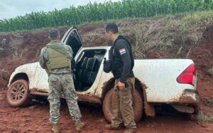 Abandonan una camio cerca de un cuartel militar y ¿sabes que encontraron dentro?