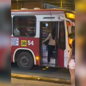 (VIDEO)Laurys Diva mostró que acompañó a su amiga hasta que suba al bus y la cañearon