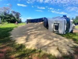 Dos fallecidos y varios heridos en vairo accidente en Misiones