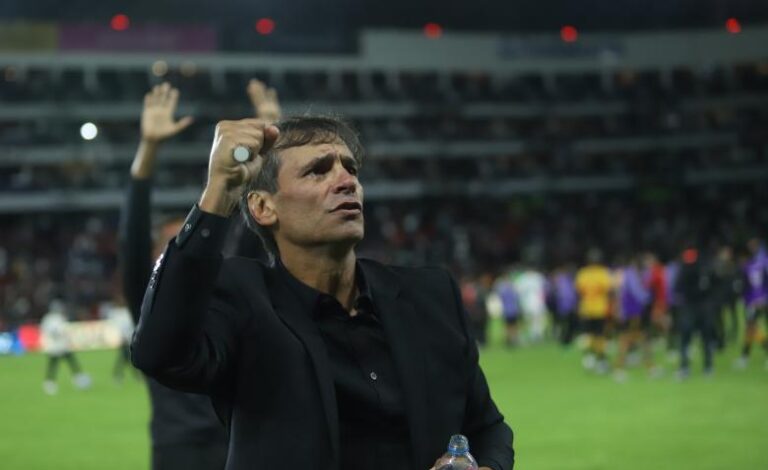 Olimpia va a presentar oficialmente mañana a su nuevo DT