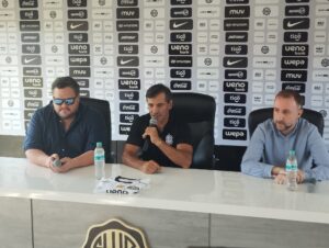 Presentan oficialmente a Fabián Bustos como nuevo DT de Olimpia: “Estoy donde quiero estar”