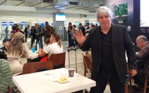 Después de hacer un concierto y comer la chipa de Semana Santa, Ismael Ledesma vuelve a Francia